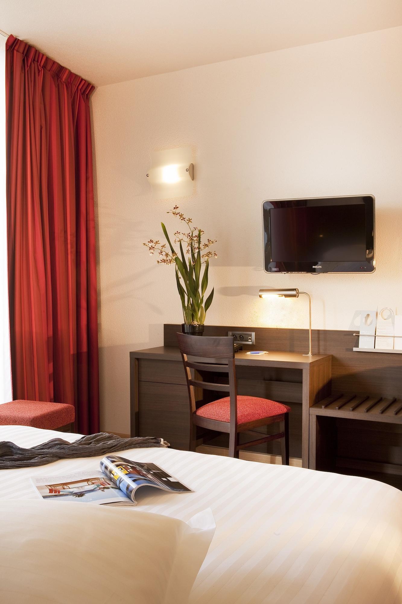 Escale Oceania Brest Hotel 3*