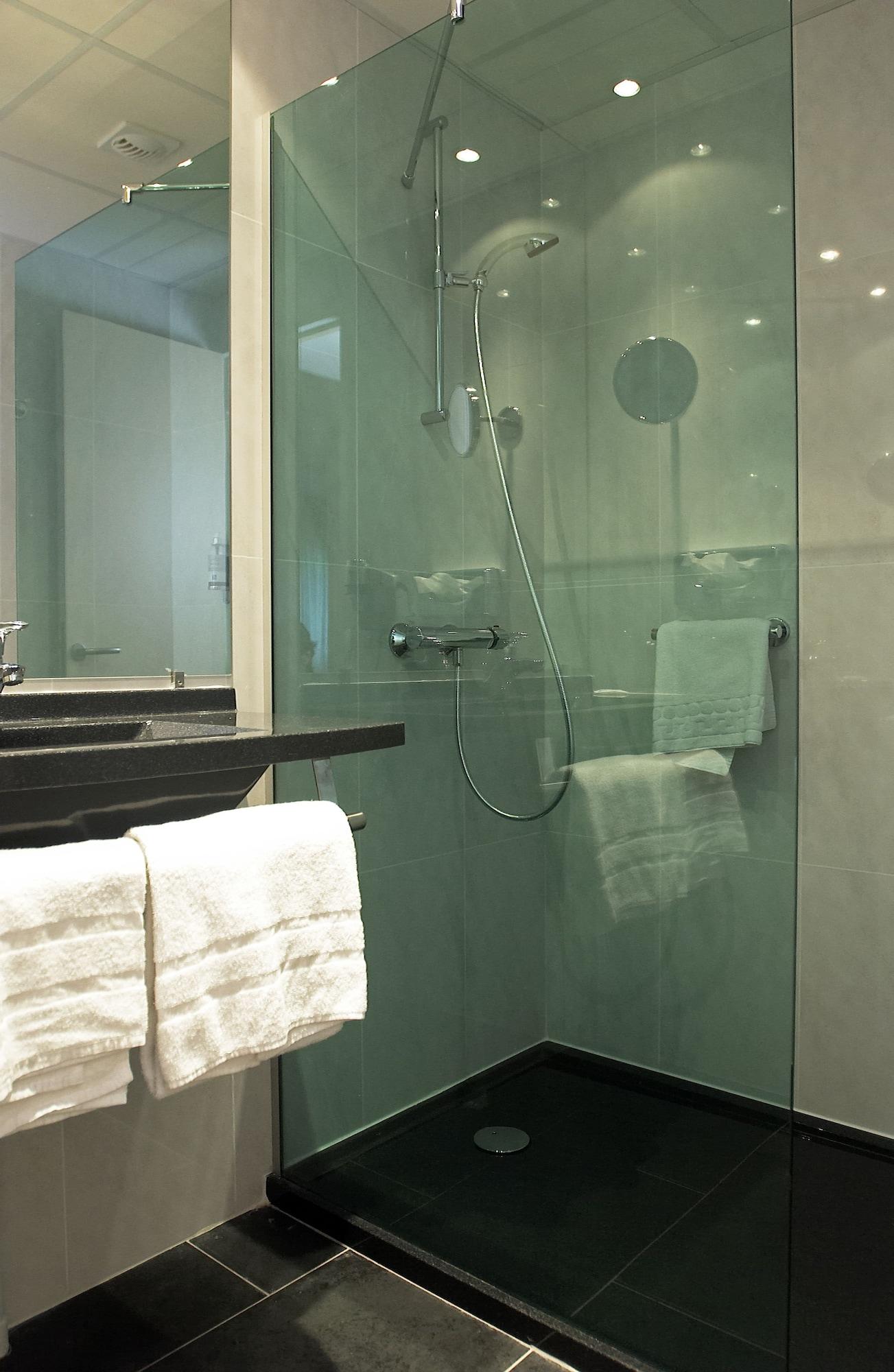 Escale Oceania Brest 3*
